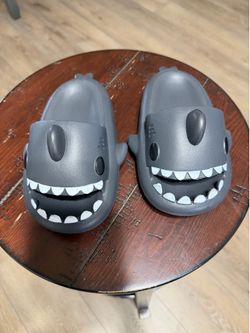 Little kids shark slides