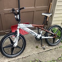 Mongoose Rebel 20” Bmx Bike