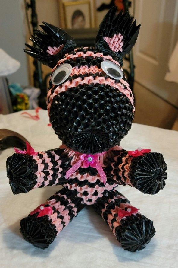 Pink And Black 3d Origami