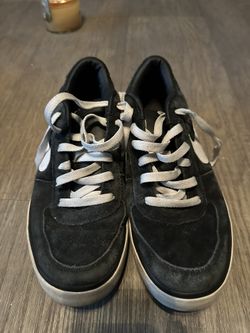 Nike Men’s Black Suede Sneakers 