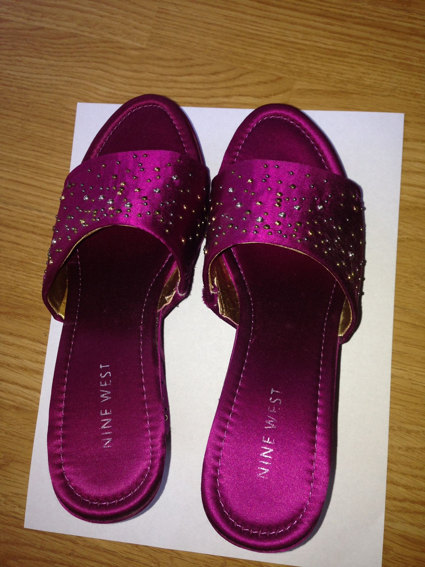 New Nine West Slip on Wedge Dress Sandals Violet with Pearl Beads size 6