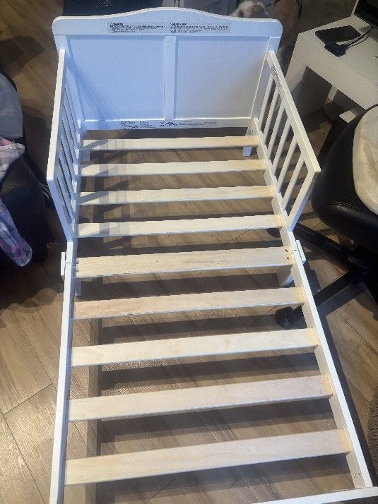 Kids Baby Crib Mattress Bedframe