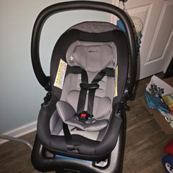 Safety 1st Infant Carseat