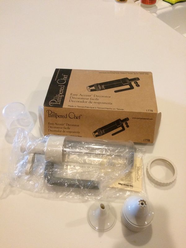 Pampered Chef Easy Accent Decorator For Sale In Menifee Ca Offerup