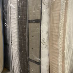 Mattresses And Box Springs 