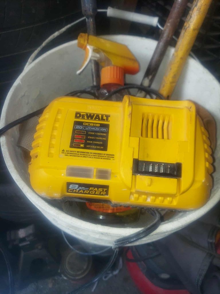 Cargador Para Batería De Taladro
