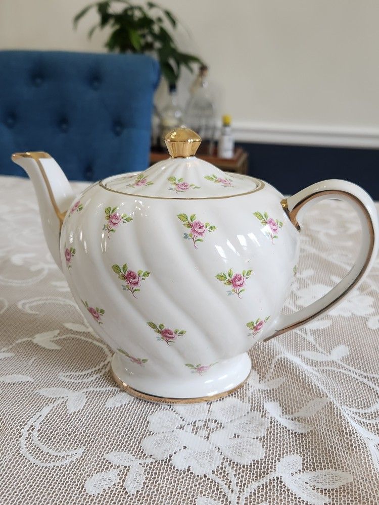 Vintage Sadler Teapot