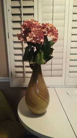 Decoration vase 38" tall with artificial flowers