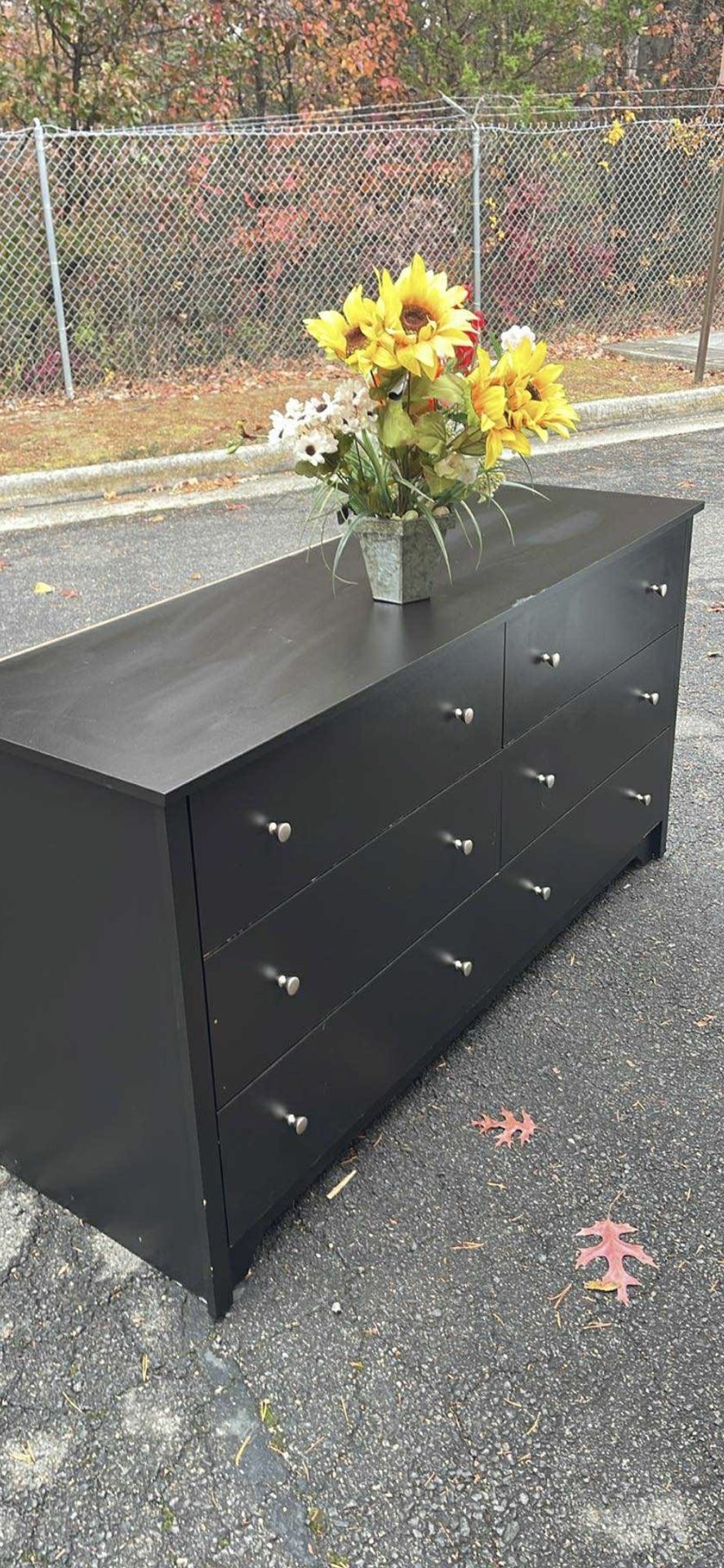 Modern Wooden Black Long Dresser With Big Drawers.drawers Sliding Smoothly. Delivery Available. Se Habla Español
