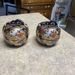 United Wilson Porcelain Factory bowls with lids
