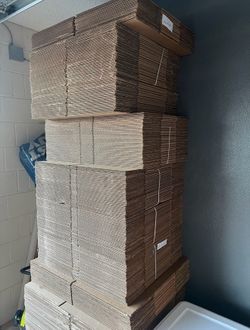 BOXES / SHIPPING SUPPLIES