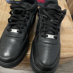 Black Nike Air Force 1s Size [11.5] – Used, Light Creasing.