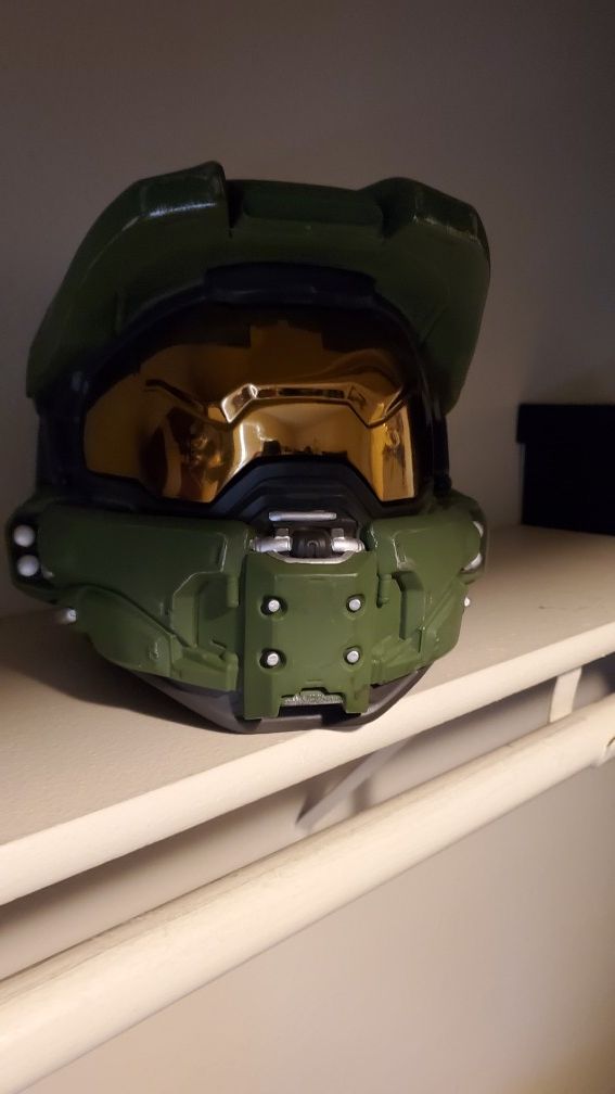 Custom Halo Master Chief Helmet for Sale in Federal Way, WA OfferUp