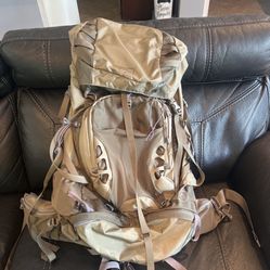 Rei Crestrail 70 backpack 🎒 (new condition)