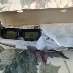 Sony TDG-BT400A Active 3D Glasses (Qty 4)