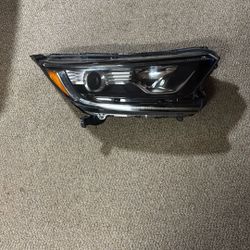 2017 2018 2019 2020 Honda CR-V Passenger Side Halogen Headlight OEM