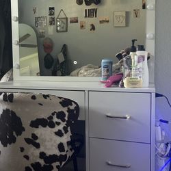 Makeup Vanity