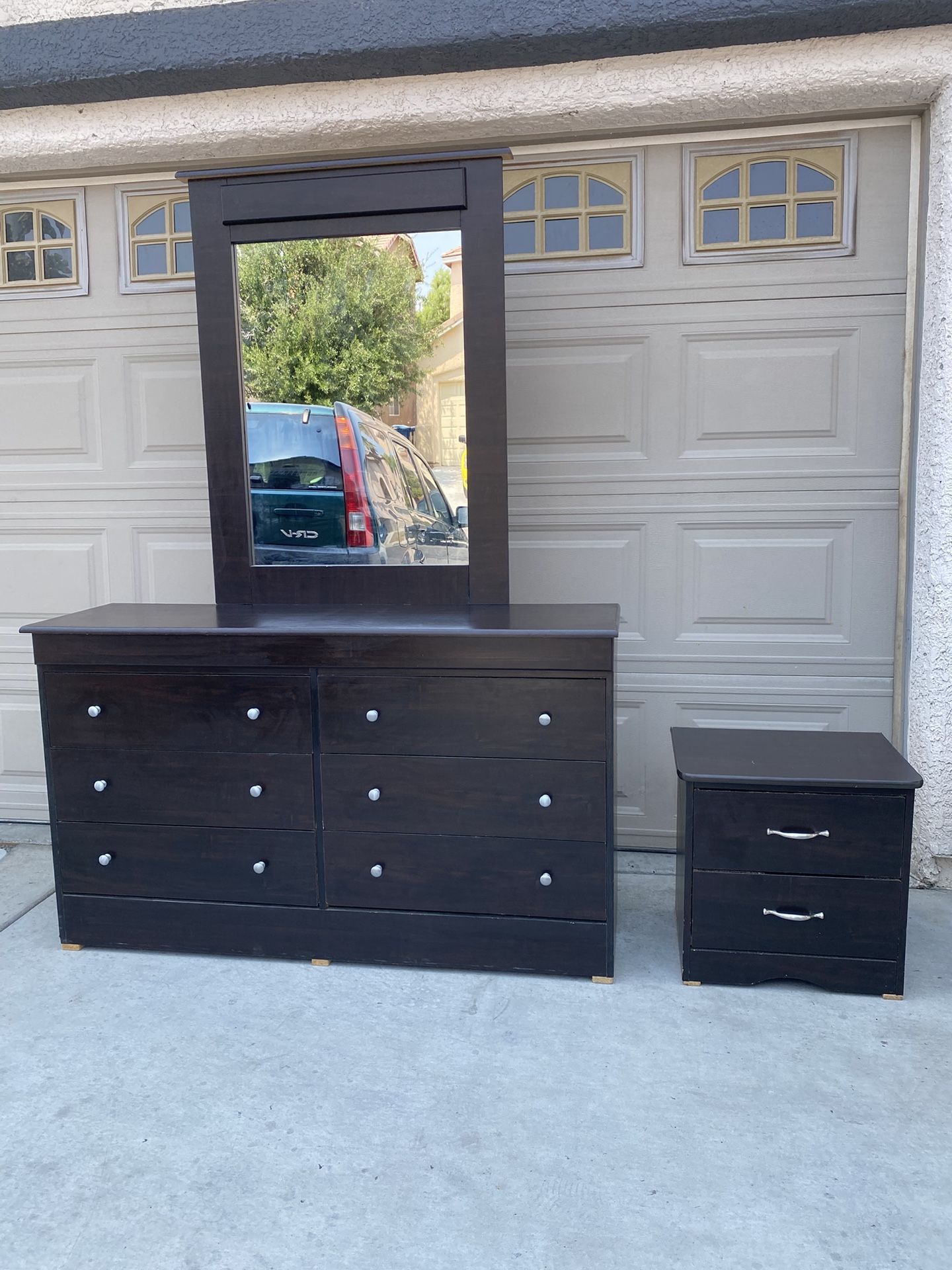 Dresser, Nice Stand And Mirror