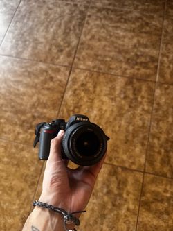Nikon DSLR  D3100 Camera 18-55mm VR Lens