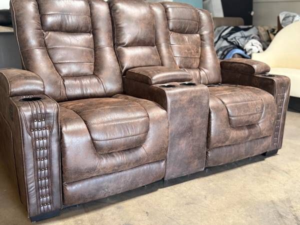 Power Loveseat NEW