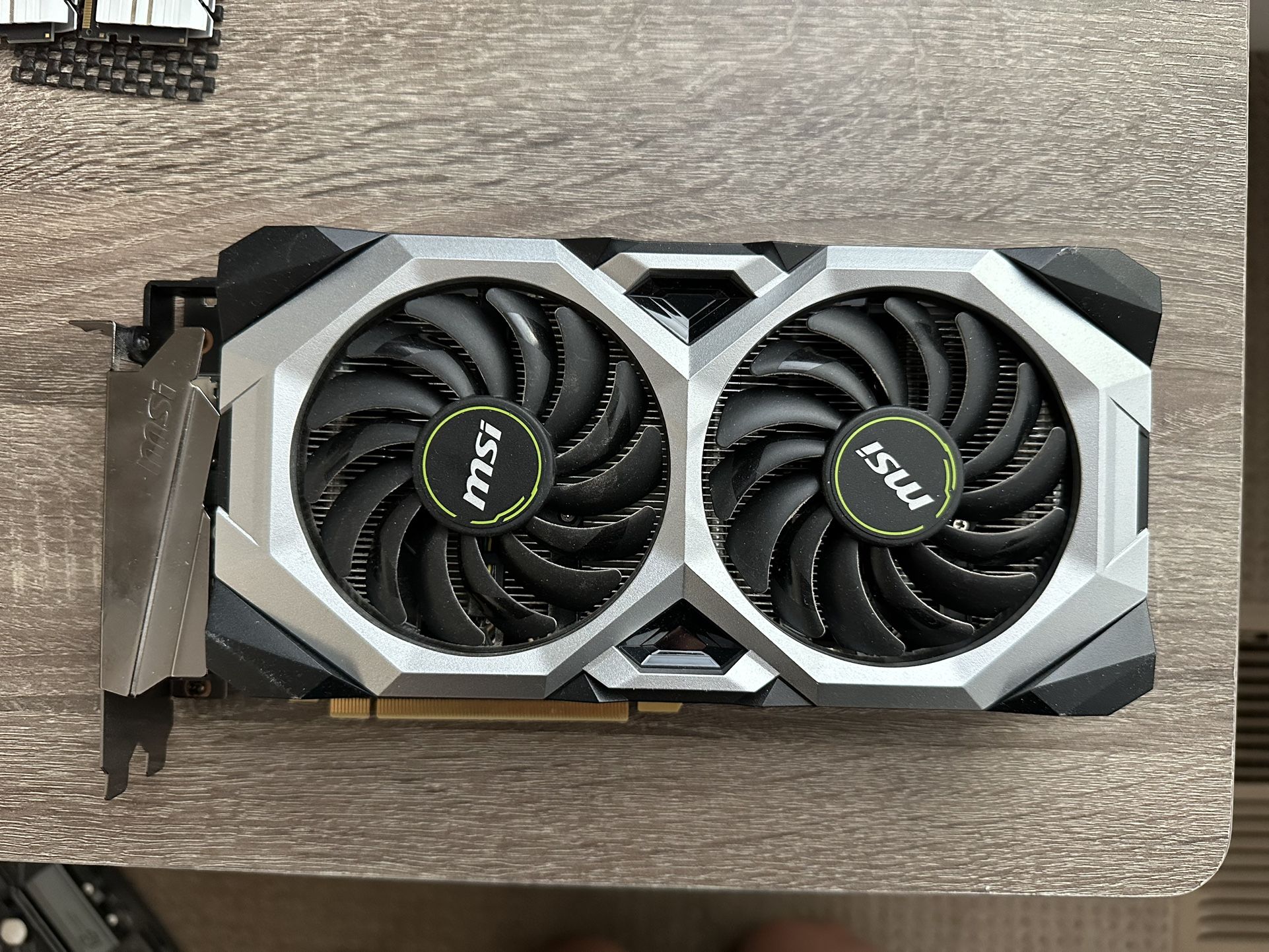 GeForce RTX 2080 SUPER VENTUS XS OC
