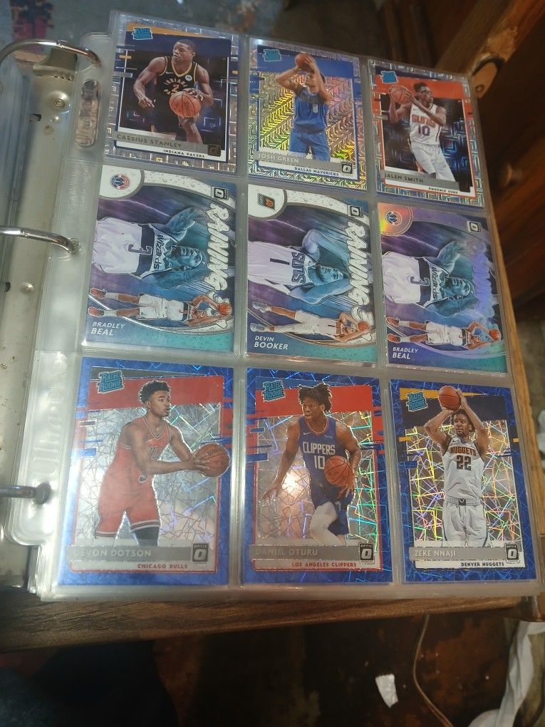 BASKETBALL CARDS LOTS