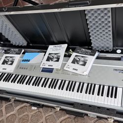 Korg Triton Pro X 88-Key 62-Voice Polyphonic Workstation