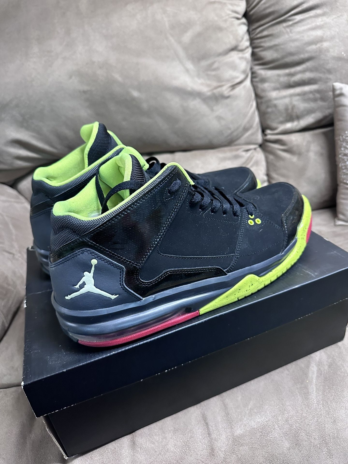 Jordan Flight Origins Sz 13