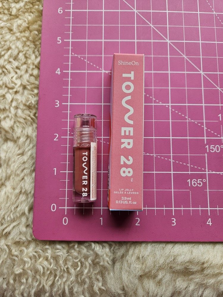 Full & Travel Sized Sealed PISTACHIO TOWER 28 LIP JELLY + FREEBIE LIP BALM