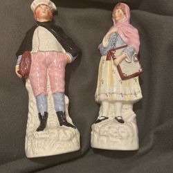 Staffordshire Figures