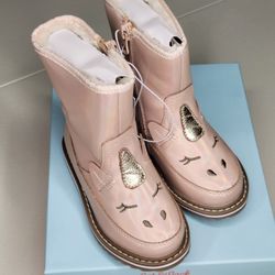 Cat & Jack Girls Toddlers Winter Cold Weather Boots Sizes 6 & 8 Unicorn 