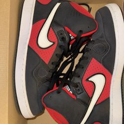 Nike Son Of Force Mid Shoes