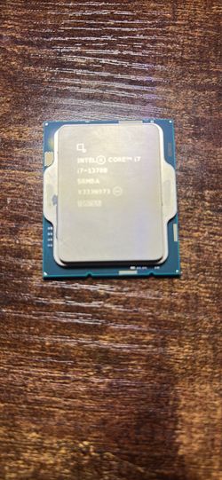 Intel Core i7-13700