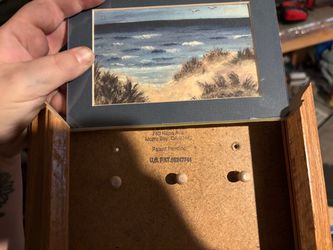 Hideaway picture frame