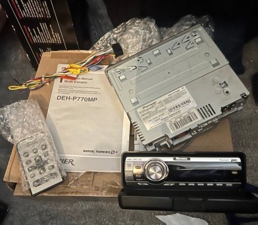 Pioneer Premeir DEH-P770MP CD Player/MP3