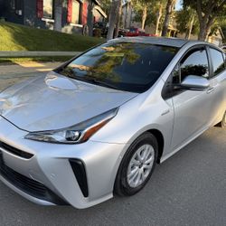 Toyota Prius 2021