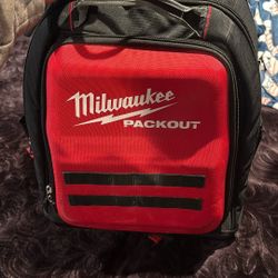 Milwaukee Pack Out 