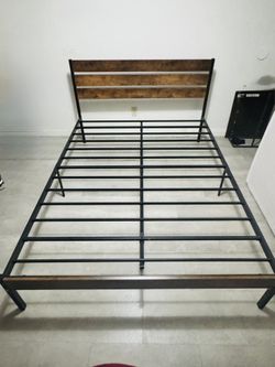 MEMORY FOAM QUEEN MATTRESS WITH FRAME $175