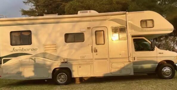 2000 Fleetwood Jamboree RV