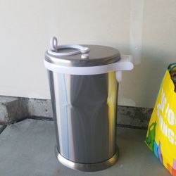 Baby Diaper Trash CAN