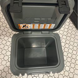 Yeti Roadie