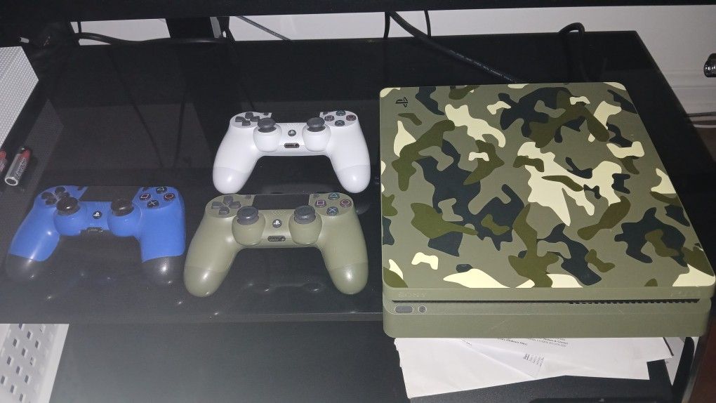 Ps4 1tb Bundle With Controllers And Games