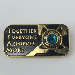 BROOCH ⭐️✨✨✨⭐️VINTAGE TO FASHION 