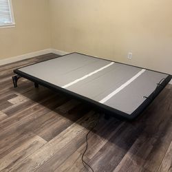 Queen Motorized Adjustable Bed Frame 