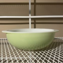 Vintage Pyrex 024
