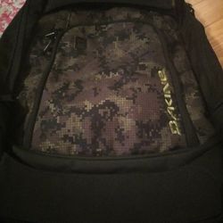 Dakine Snowboard Backpack