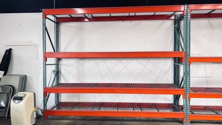Pallet rack shelf