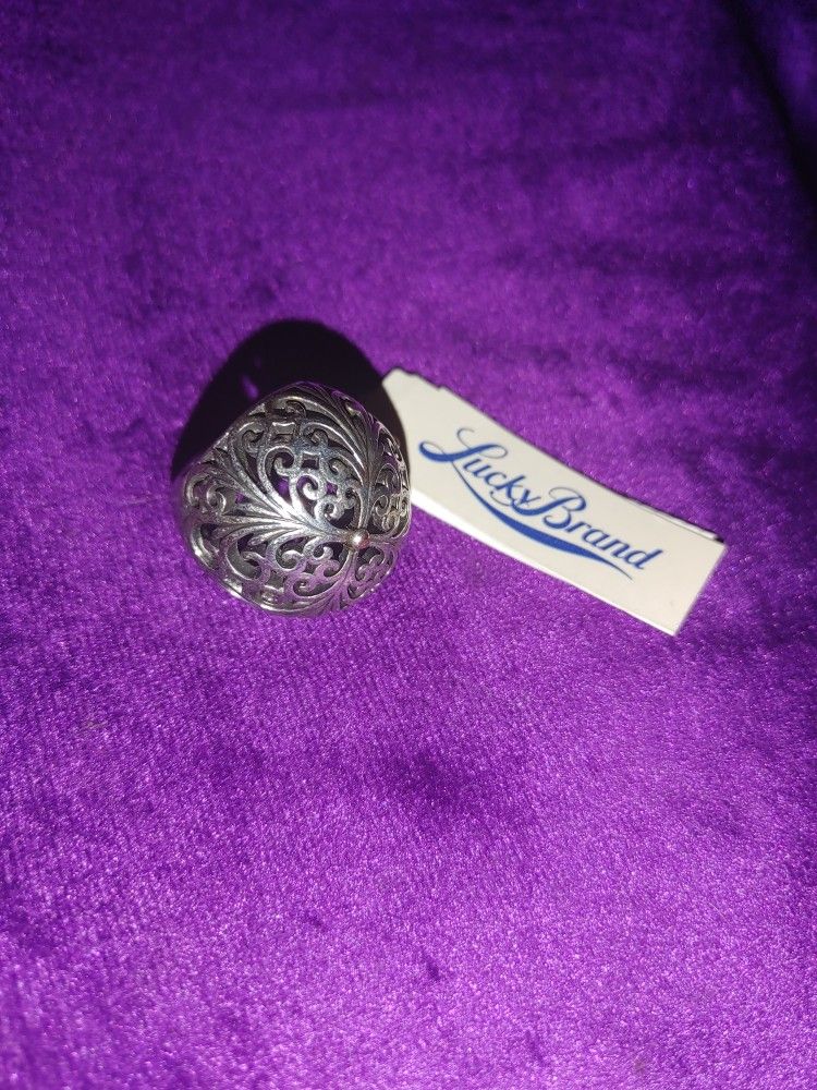 Lucky Brand Size 7 Ring