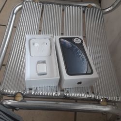 Brand new Apple Earbuds See description 