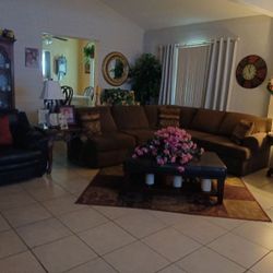 3 Piece Sectional Brown Couch/In Very Good Condition 